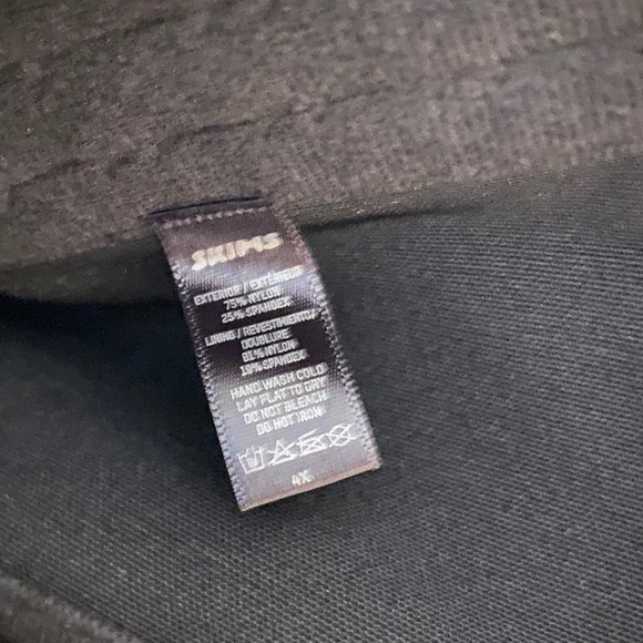 SKIMS Waist Trainer - Picture 5 of 7